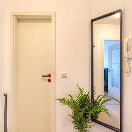 Larooms Merseburg - Apartment Ws01 - Voll Ausgestattetes Studioapartment Fuer Langzeitaufenthalte Διαμέρισμα *